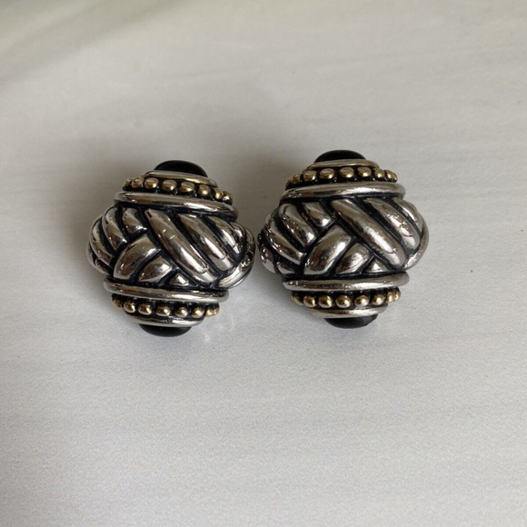 Vintage Earrings Clip On Silver & Gold Tone Black Glass Signed TJ Basket Weave - Picture 5 of 6